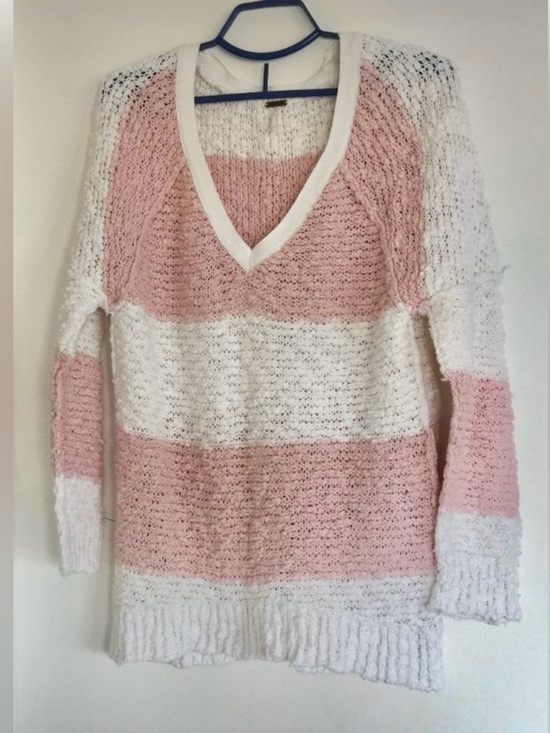 Free People Sweaters - 50%off🎊Free People V-Neck Oversized Knit Cotton Sweater